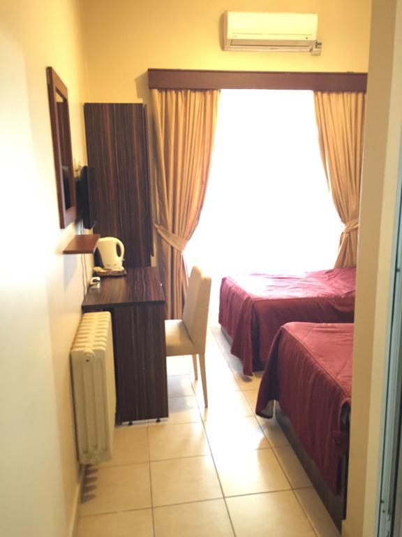 Hotel Mercan Адана Стая снимка